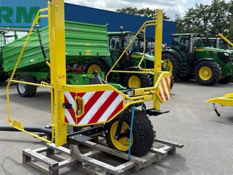 John Deere 400F