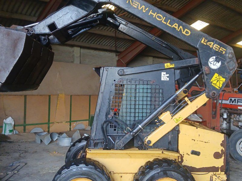 New Holland LX465 LX 465 Skeet steer
