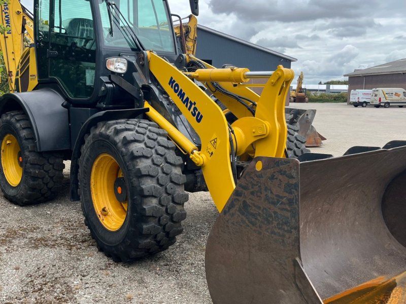 Komatsu WA100M-8EO Læssemaskine