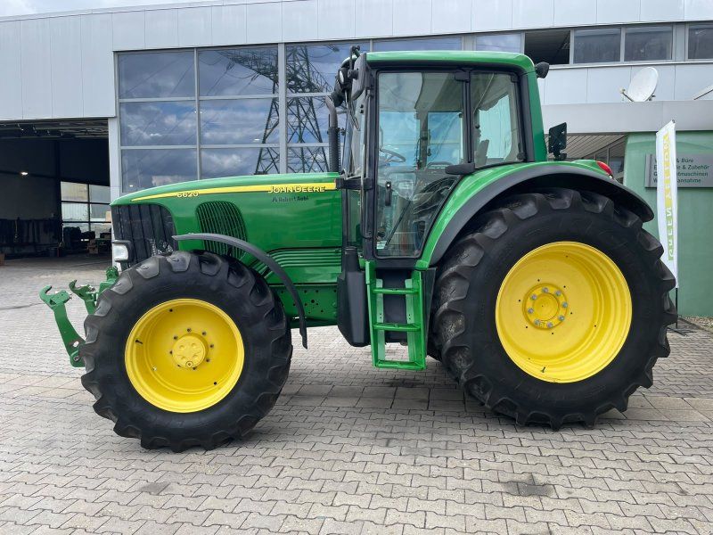 John Deere 6620