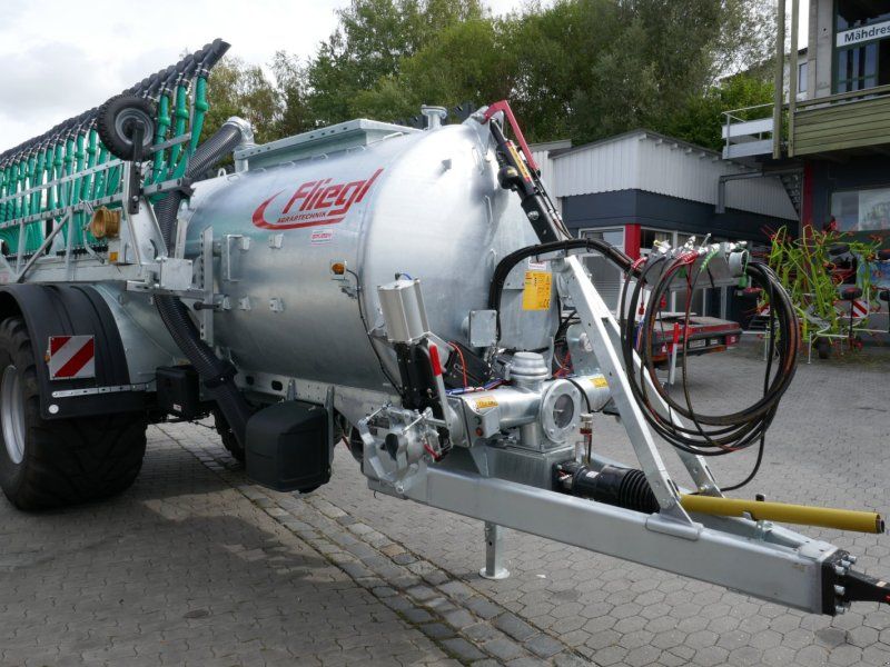 Fliegl PFW 10600 Schleppschuhverteiler Skate 120