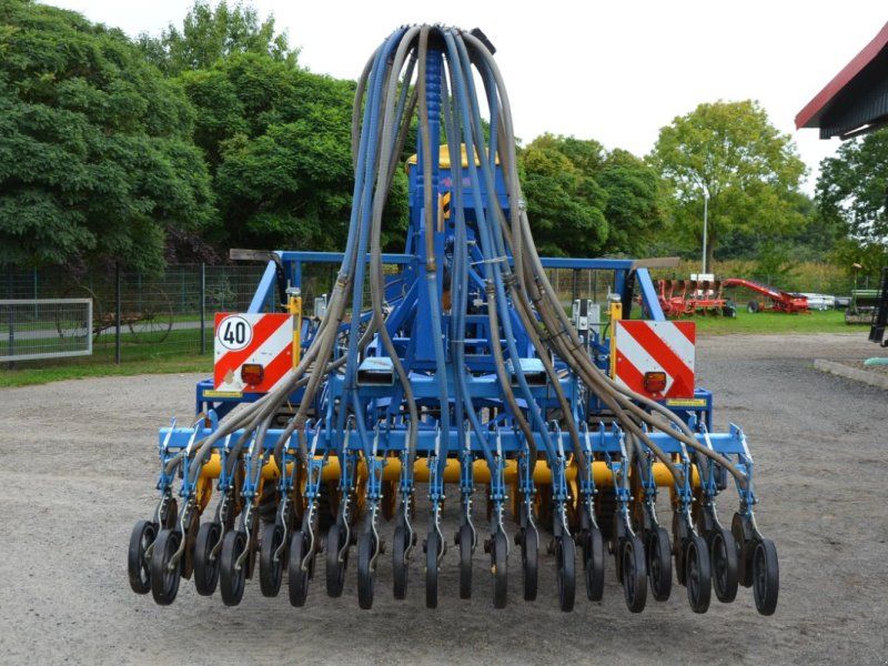 Treffler TG 300.1 + Lemken Säschiene