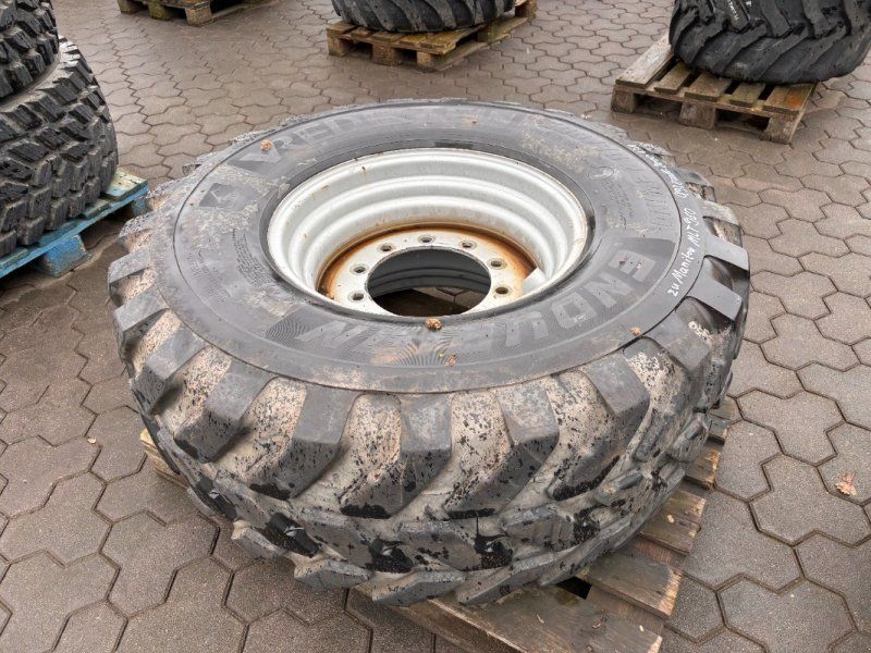 Vredestein 500/70 R24