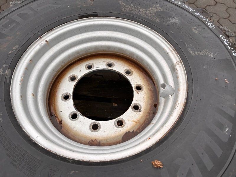 Vredestein 500/70 R24
