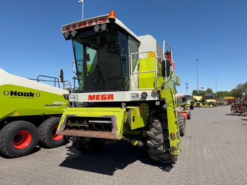 Claas Dominator 218 Mega