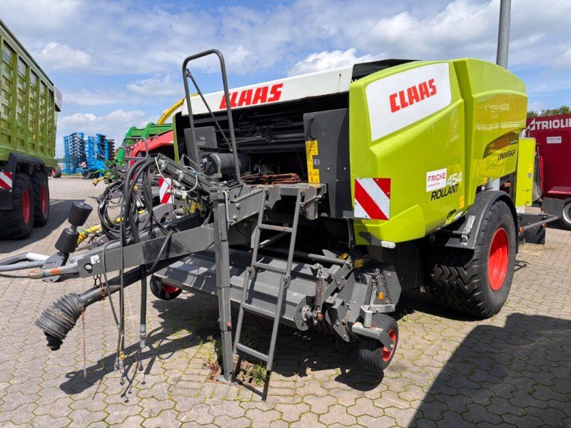 Claas Rollant 454 Uniwrap