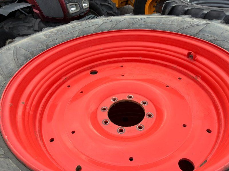 Mitas 650/65R42 & 540/65R30