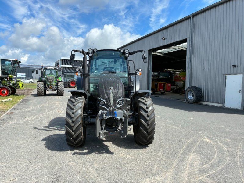 Valtra A105 Unlimited