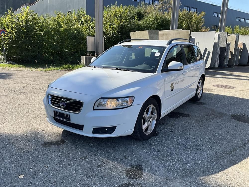 2013 Volvo V50 D2
