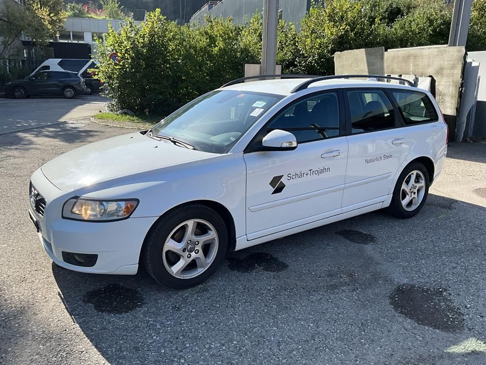 2013 Volvo V50 D2