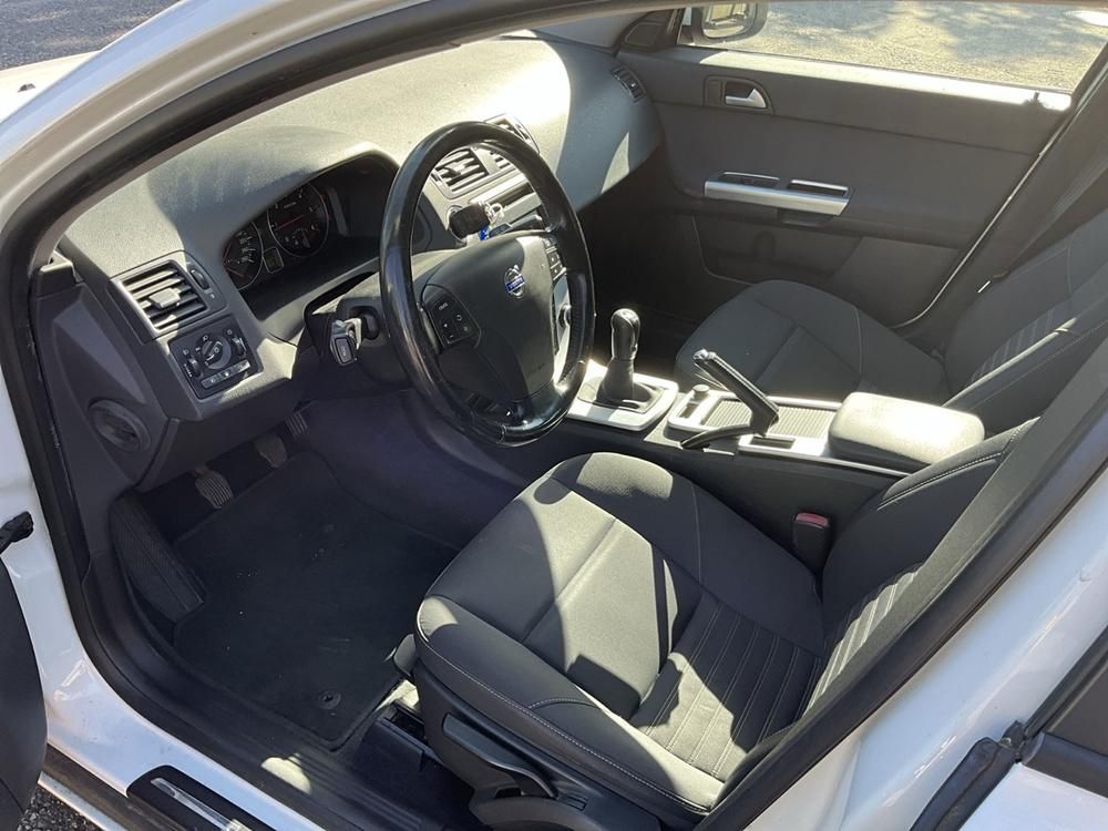 2013 Volvo V50 D2