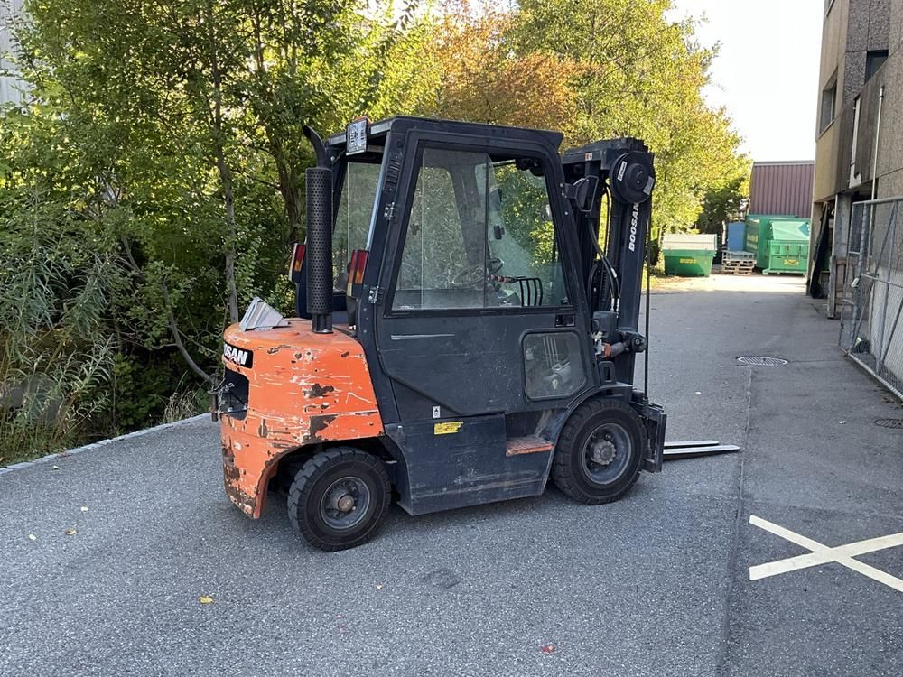Doosan D25G Gabelstapler, Baujahr 2005