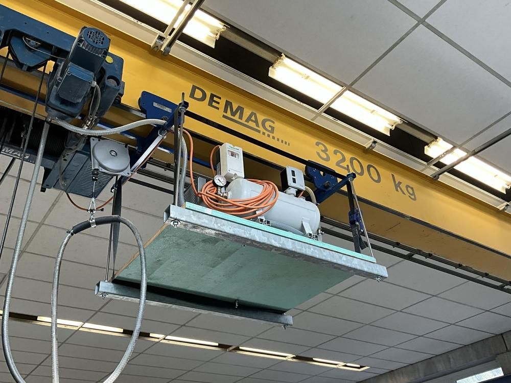 2022 Righetti M1A 300 vacuum lifter with pump