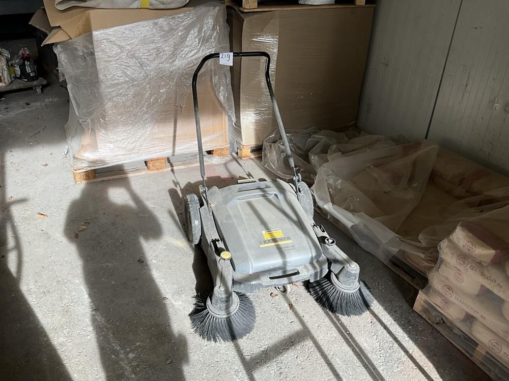 Kärcher KM70/20C Handkehrmaschine