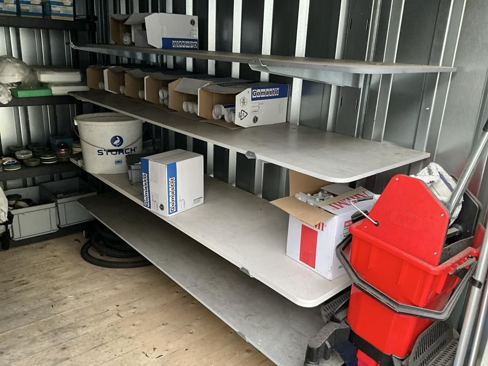Condecta material container