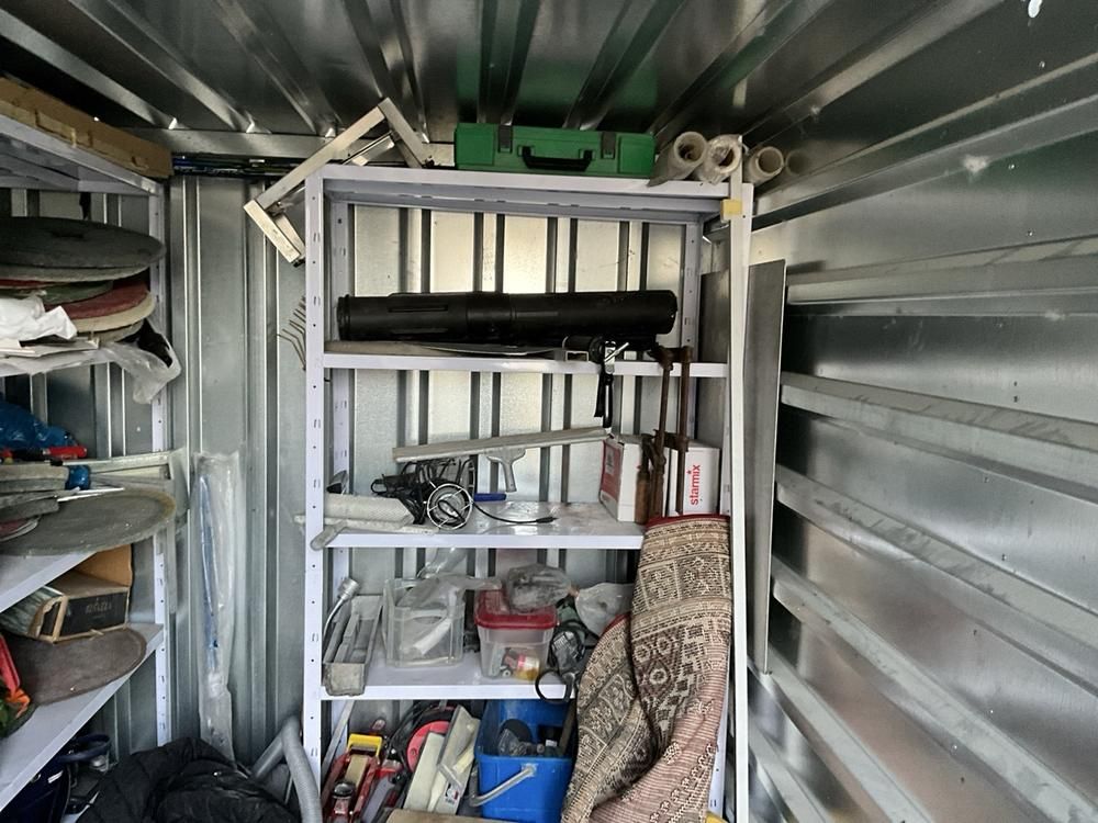 Materialbehälter