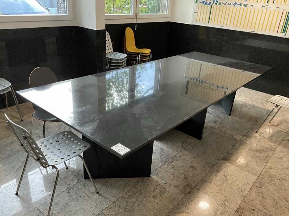 Canteen table