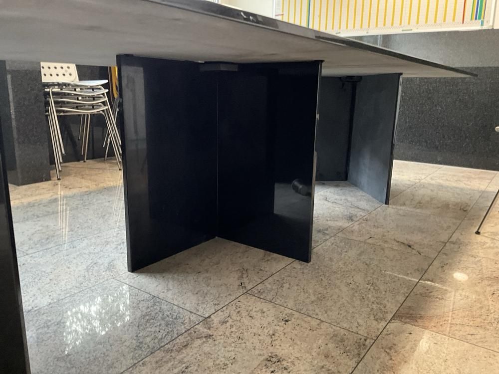 Canteen table