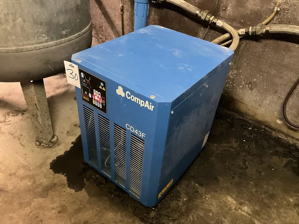 Combination | Compressed Air System with Air Dryer & Buffer Tank - Lots 29, 30 and 31