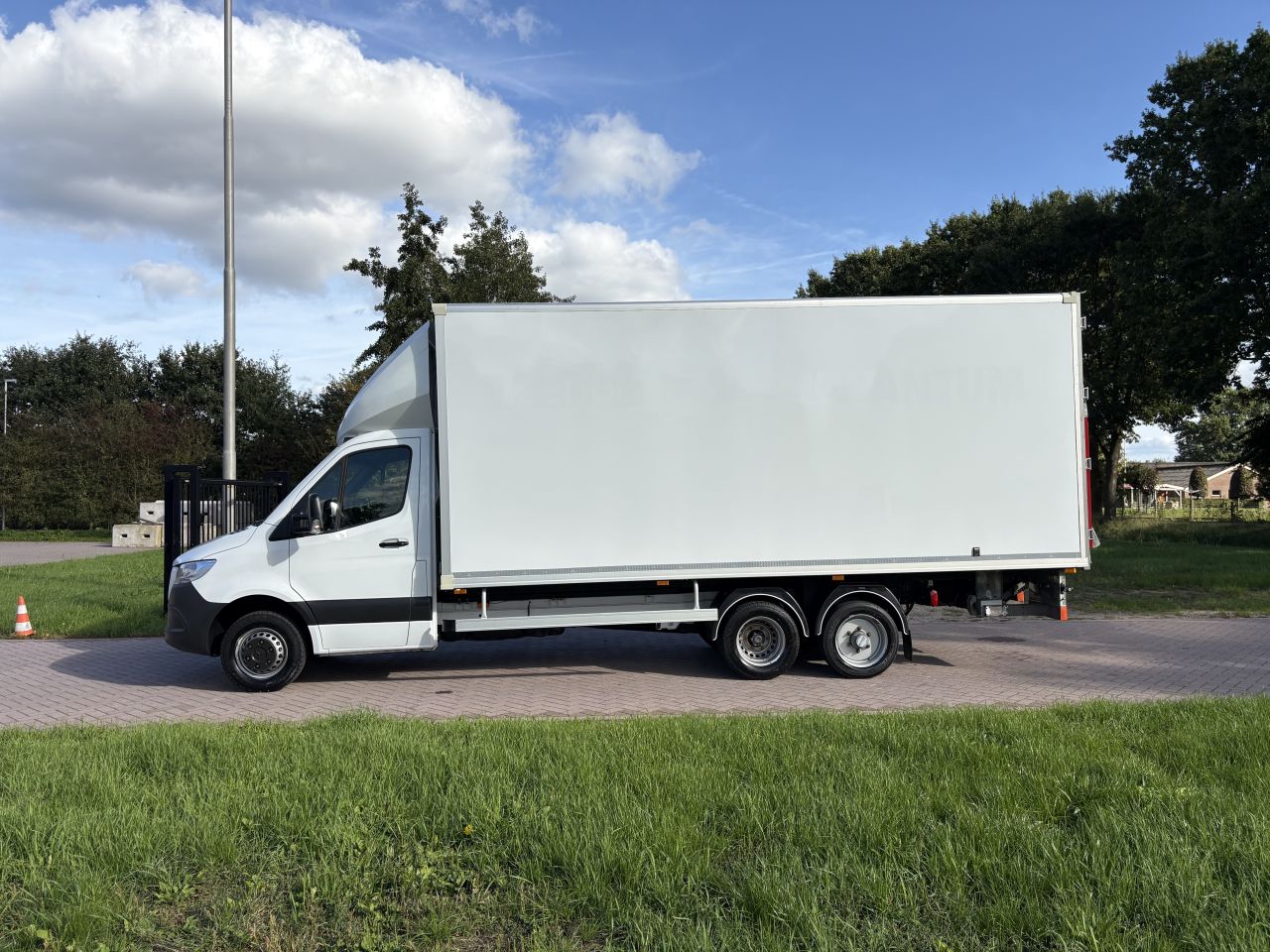MERCEDES-BENZ SPRINTER 515 Clixtar 7 ton MET LAADKLEP 750 KG