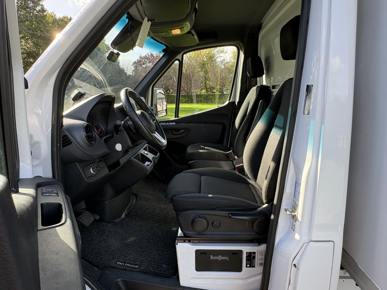 MERCEDES-BENZ SPRINTER 515 Clixtar 7 ton MET LAADKLEP 750 KG