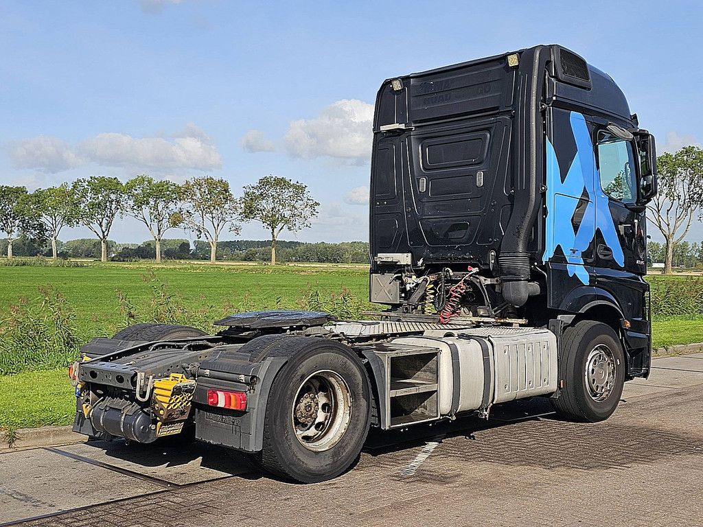 MERCEDES-BENZ ACTROS 1845 LS