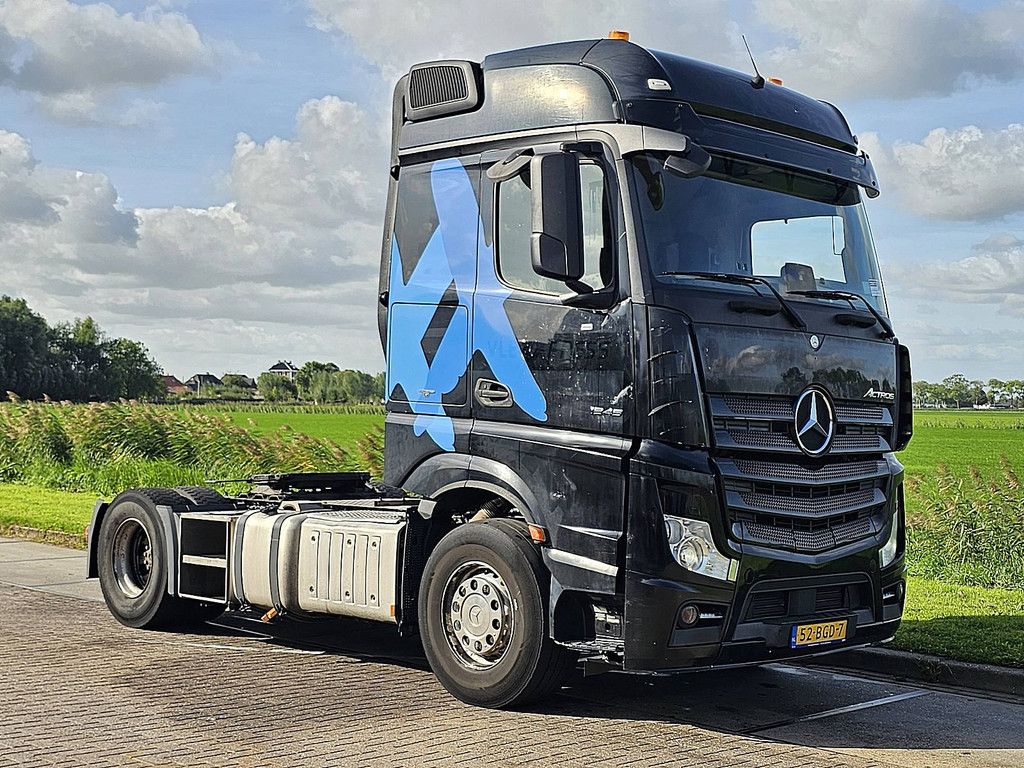 MERCEDES-BENZ ACTROS 1845 LS