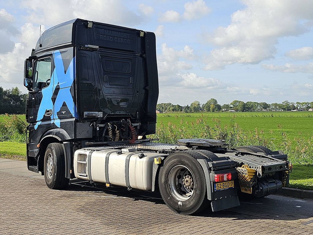 MERCEDES-BENZ ACTROS 1845 LS