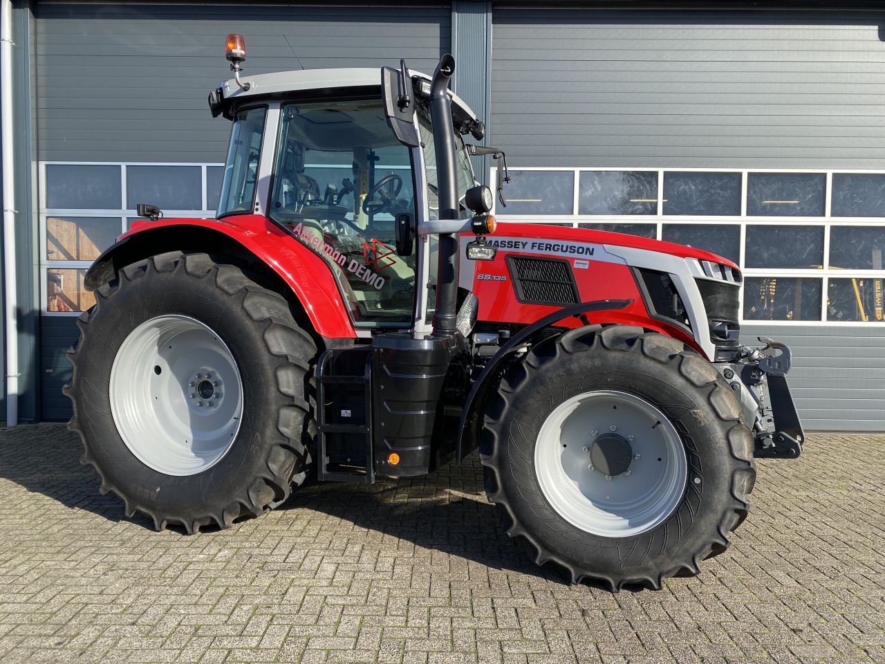 Massey Ferguson 6s.135 Dyna6 Efficient