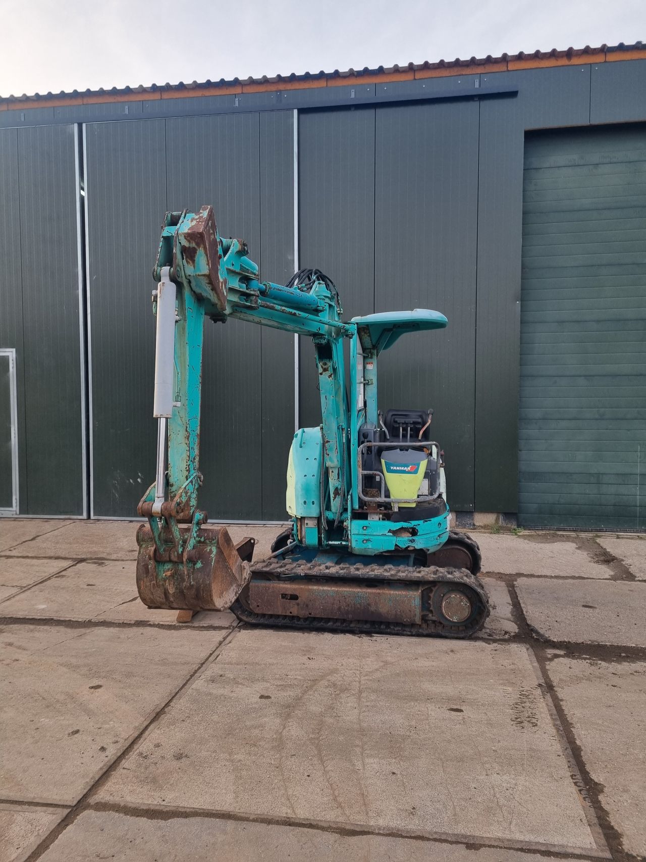 Yanmar B2U minigraver