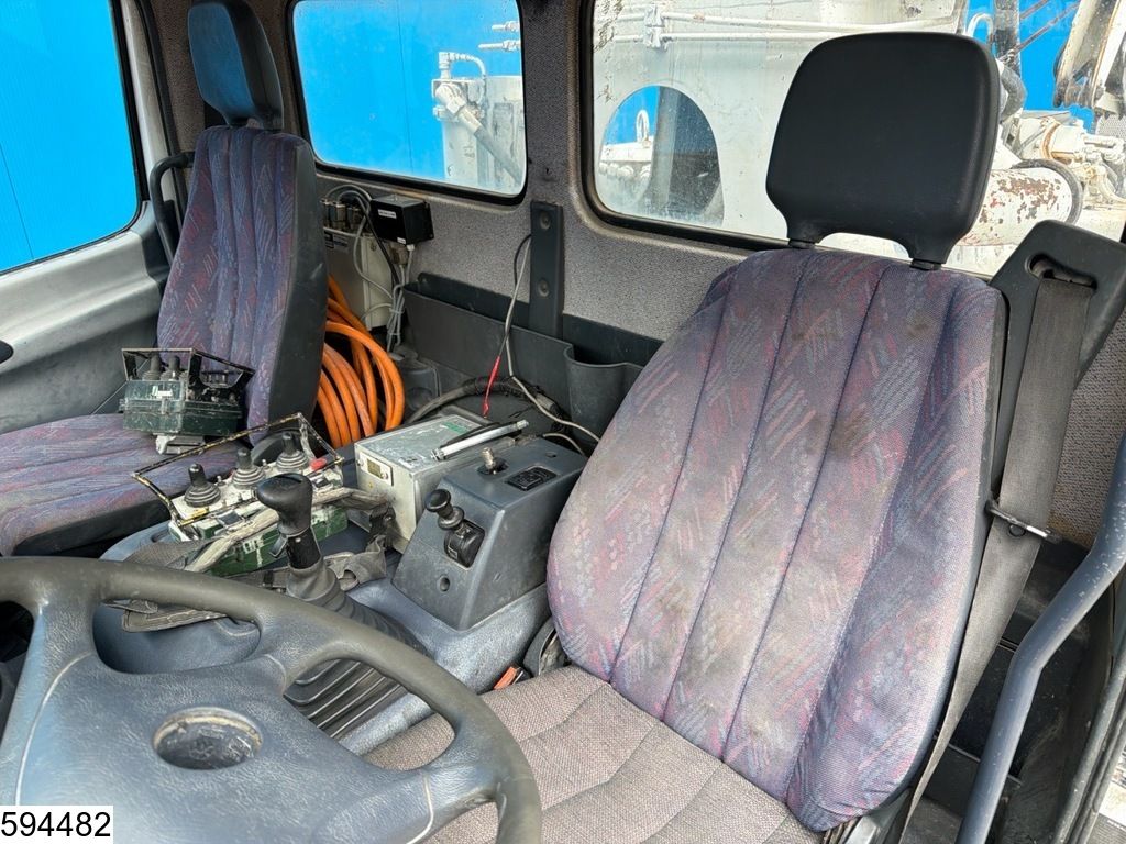 Mercedes Atego 1828 Euro 3, PTO, leaf steel suspension, Schwing