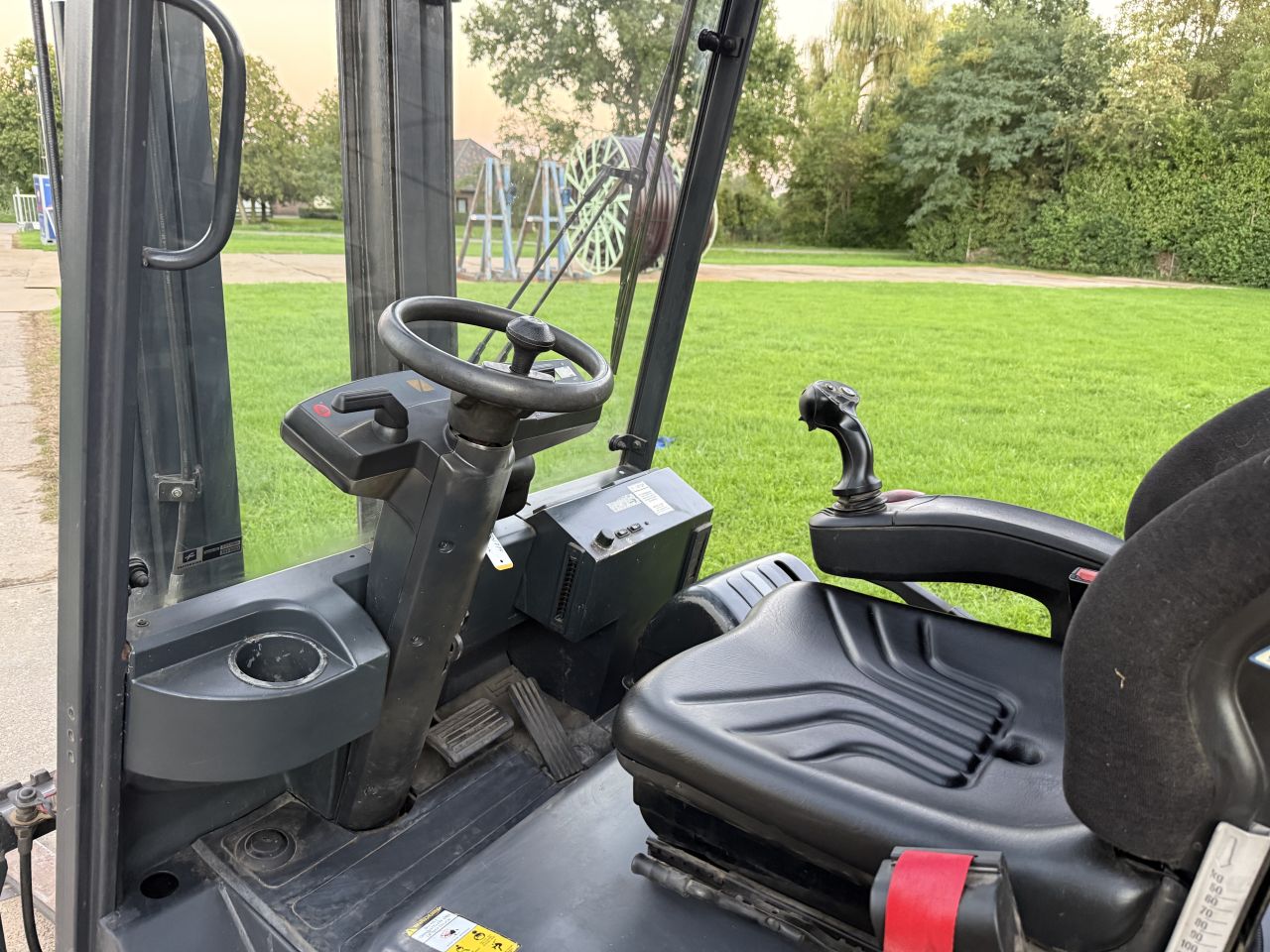 Still 3 tonner elektrische heftruck 3e ventiel 80V accu