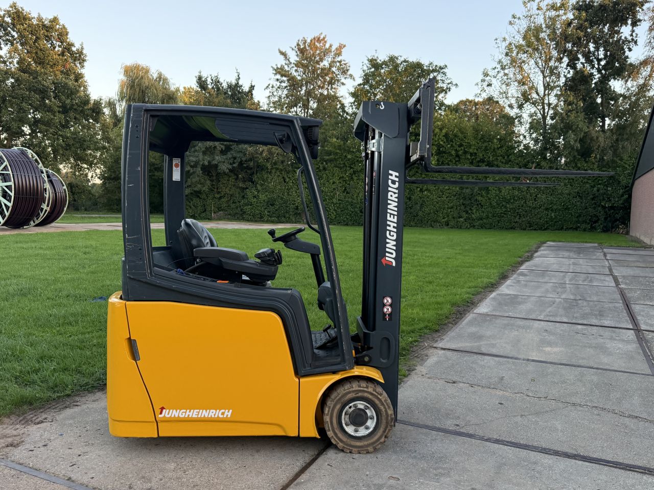Jungheinrich 1600KG triplex Sideshift 4e ventiel gekeurd