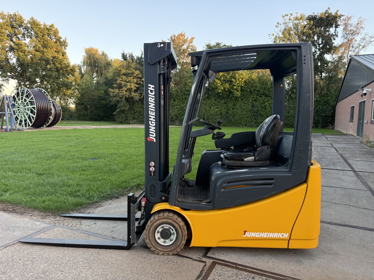 Jungheinrich 1600KG triplex Sideshift 4e ventiel gekeurd