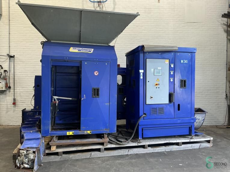 Brikettierpressen Strautmann BrikPress HP/NP 240 2016