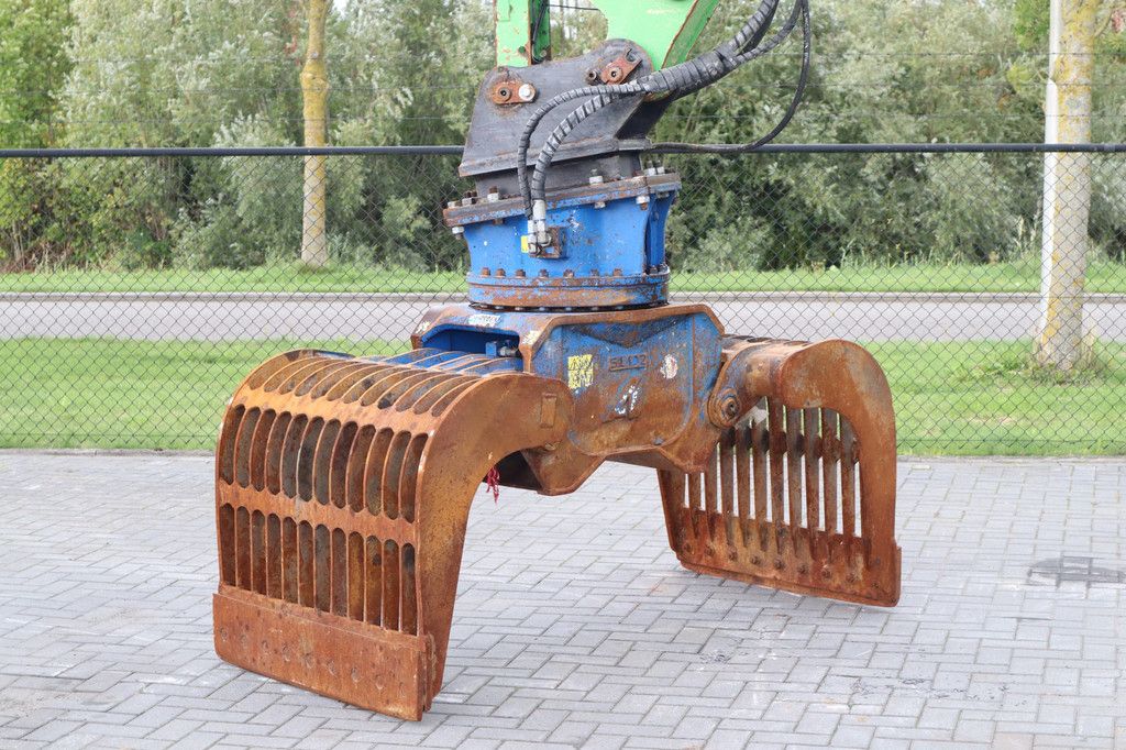 Sennebogen 818 ME | SORTING GRAB | BLADE + OUTRIGGERS