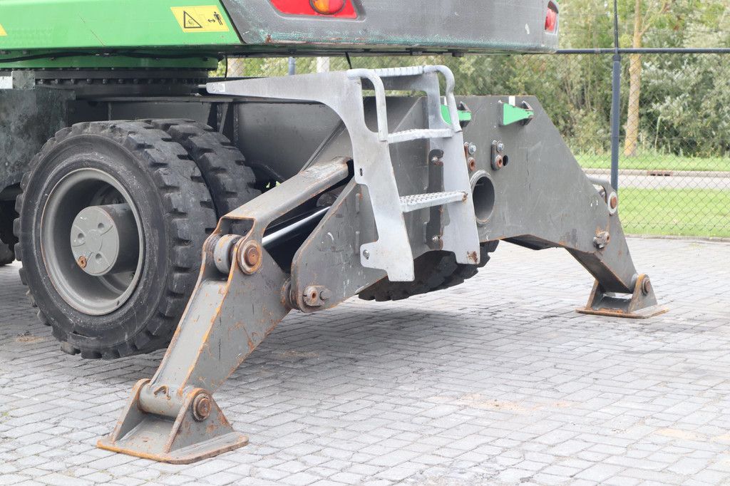 Sennebogen 818 ME | SORTING GRAB | BLADE + OUTRIGGERS