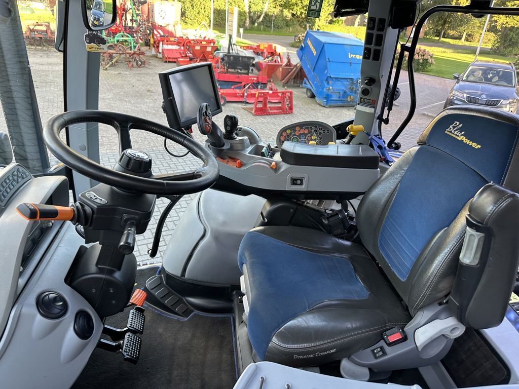 New Holland T6.175 Auto Command