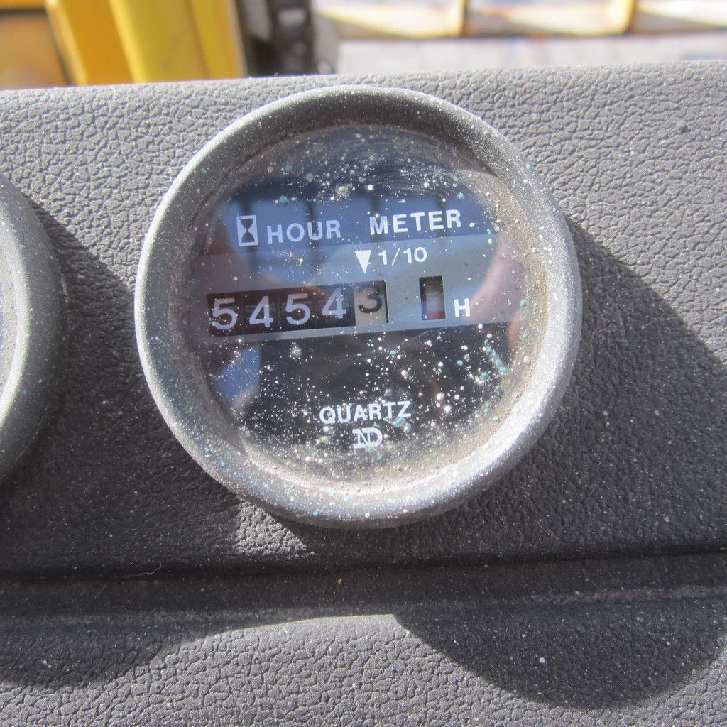 Toyota FG25, LPG-gas, duplomast, met gastank.