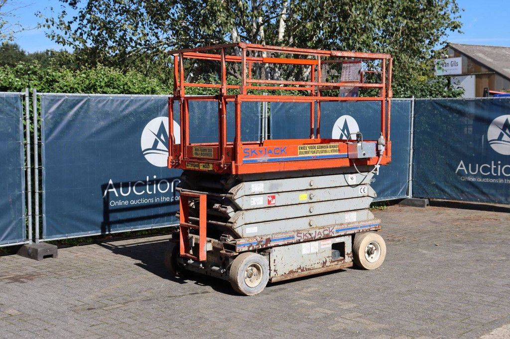 Scherenarbeitsbühne SkyJack SJ4832 Elektrisch 11,8 m 1999