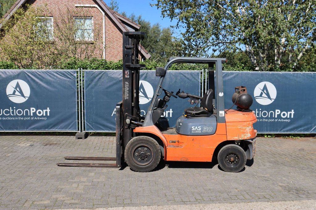 Forklift Toyota 02-7FGF30 LPG 3000kg 5.5m 2005 (Margin)