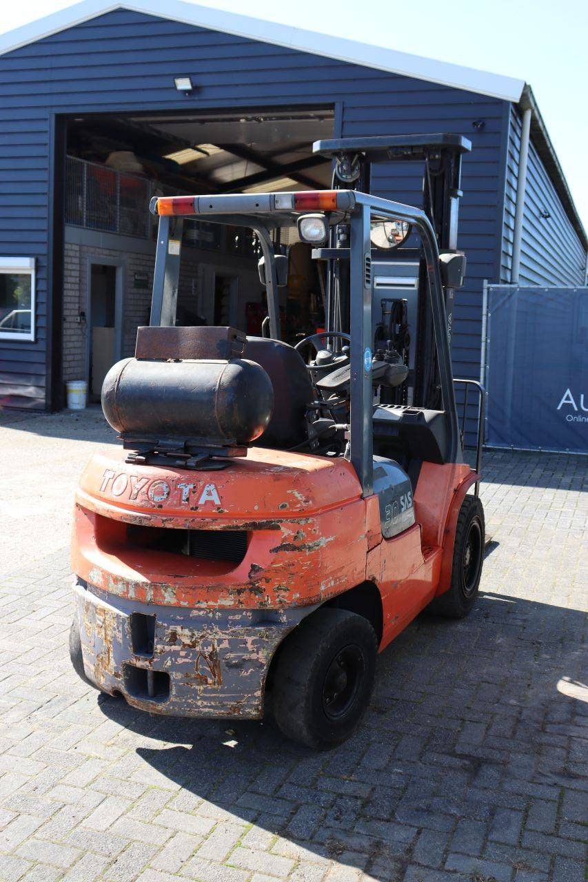 Forklift Toyota 02-7FGF30 LPG 3000kg 5.5m 2005 (Margin)