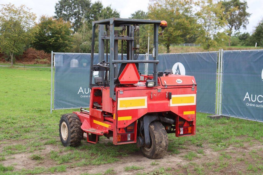 Moffett M2003 Diesel-Gabelstapler, 2000 kg, Baujahr 1995