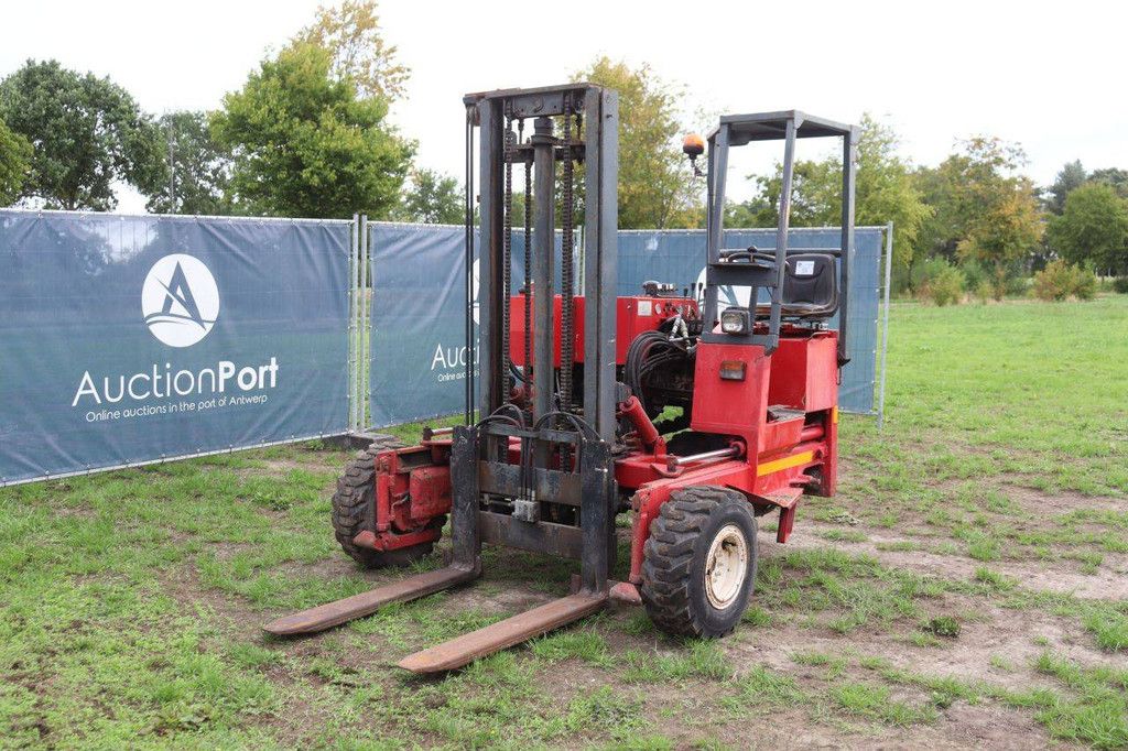 Moffett M2003 Diesel-Gabelstapler, 2000 kg, Baujahr 1995