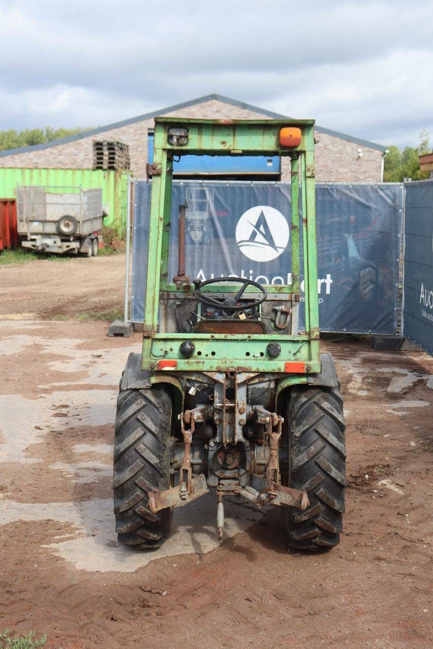 Traktor 411 Diesel (Marge)