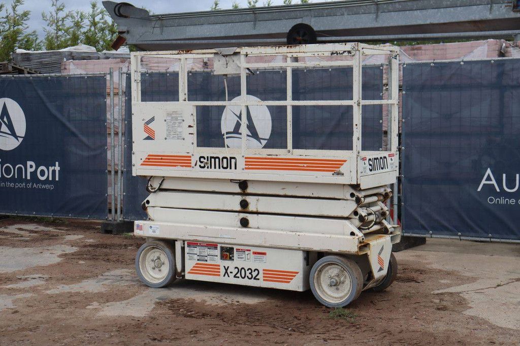 Simon X-2032 Electric Scissor Lift 8.1m 1996