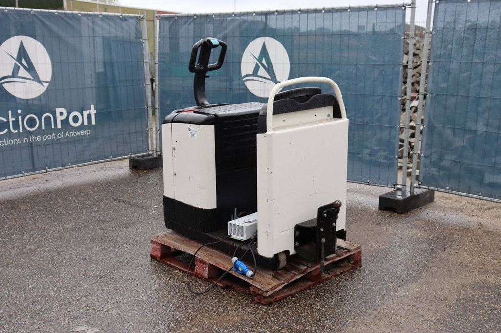 Crown GPC-TOW Elektrotraktor 3000 kg 1999