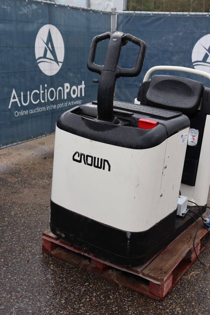 Crown GPC-TOW Elektrotraktor 3000 kg 1999