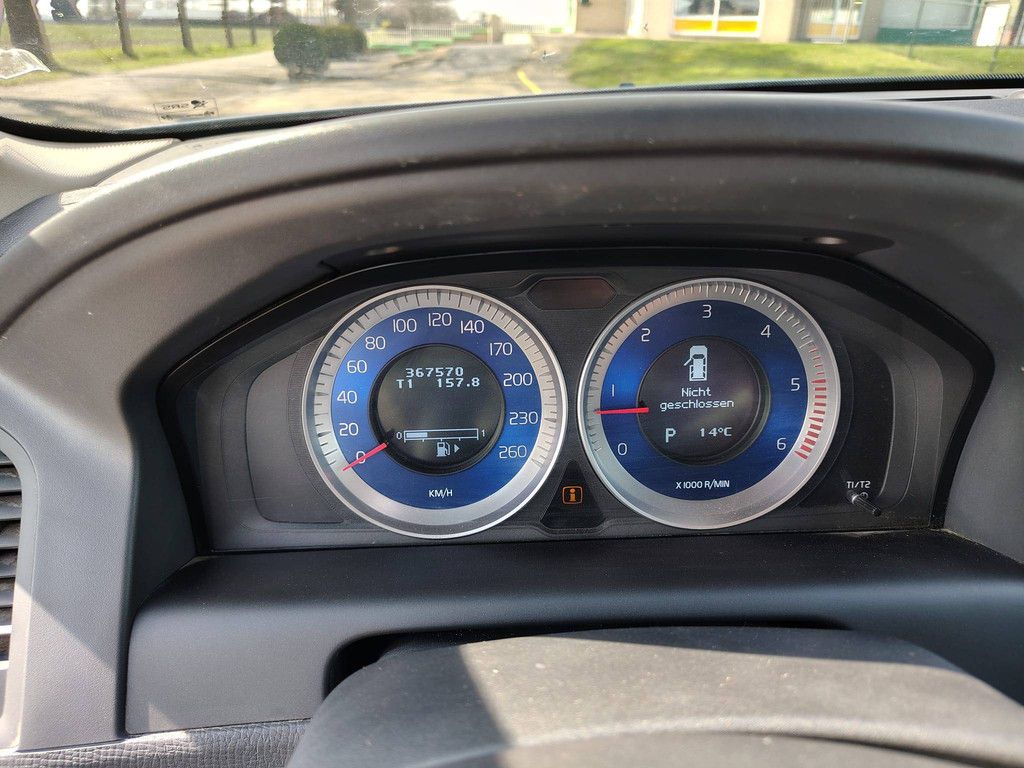 SUV Volvo XC60 D5 2.4L Diesel 215 PS 2012