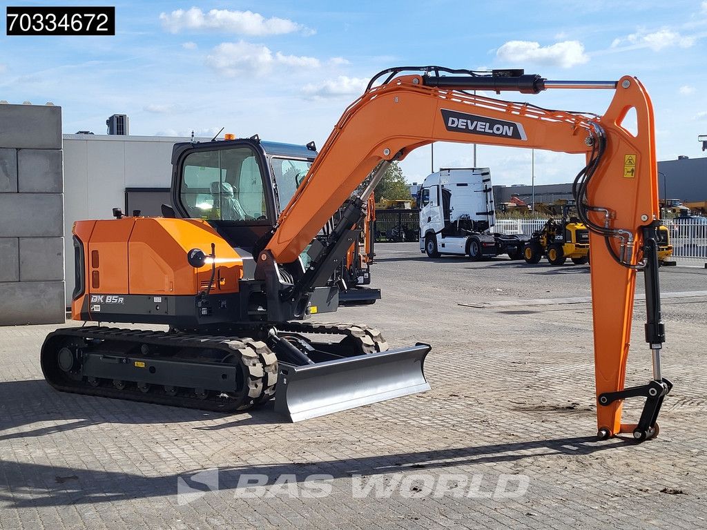 DEVELON DX85 R-7 A/C